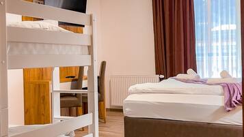 1 Schlafzimmer, kostenloses WLAN, BettwÀsche, Rollstuhlgeeignet