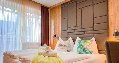Apartment 'Sylpaulerhof Aparthotel - Deluxe 8' with balcony