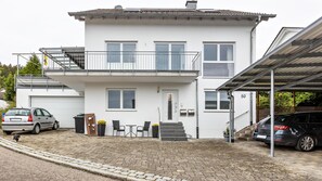 Exterior - Apartment 'Ferienwohnung Am Donauradweg' with Private Terrace and Wi-Fi (Tuttlingen)