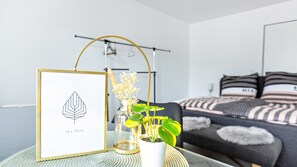 1 bedroom, iron/ironing board, free WiFi, bed sheets - Apartment 'Ferienwohnung Am Donauradweg' with Private Terrace and Wi-Fi (Tuttlingen)