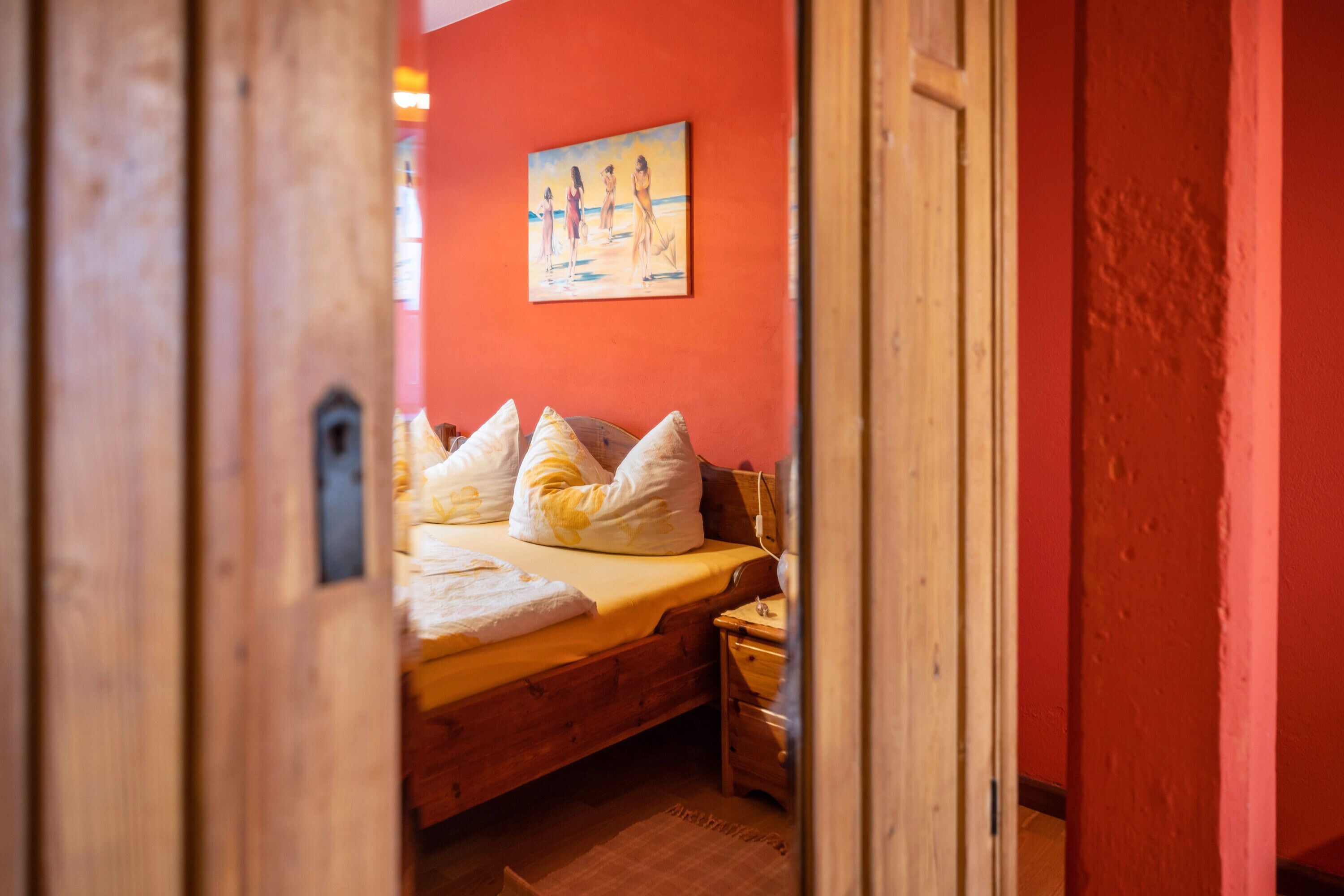 2 chambres, fer et planche à repasser, Wi-Fi gratuit, draps fournis