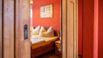 2 habitaciones, tabla de planchar con plancha y wifi gratis