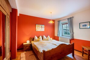 2 sovrum, strykjärn/strykbräda, gratis wi-fi och sängkläder