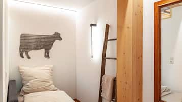 2 bedrooms, free WiFi, bed sheets