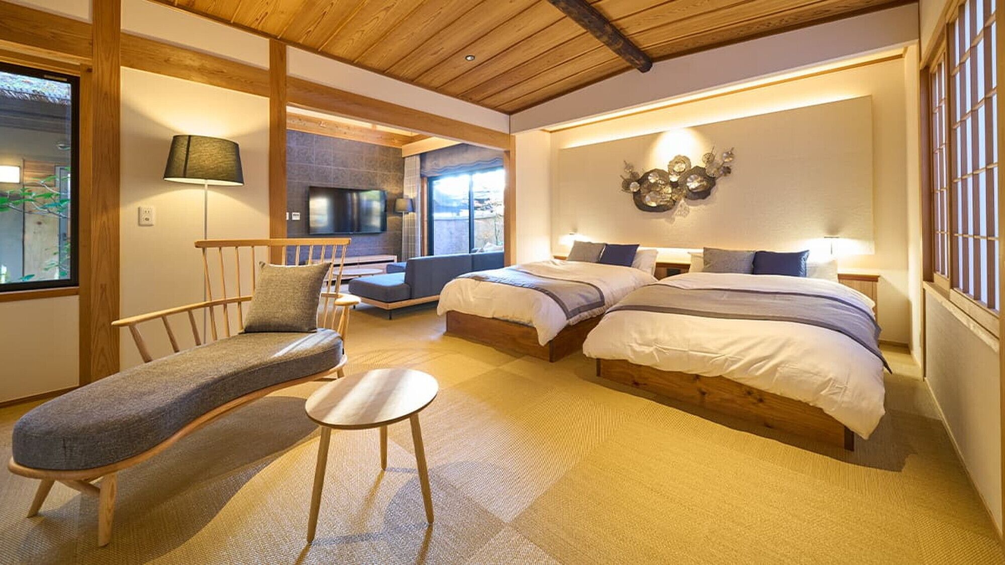Free WiFi, bed sheets