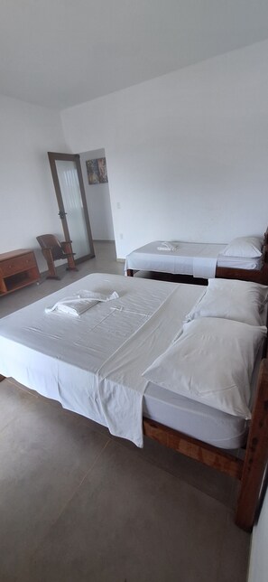 3 bedrooms, WiFi, bed sheets