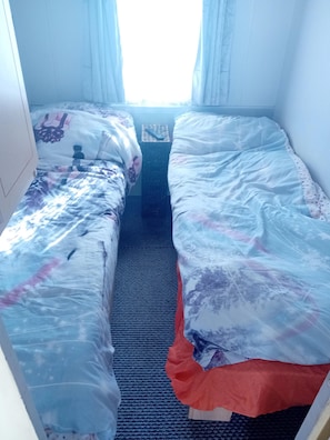 3 camere