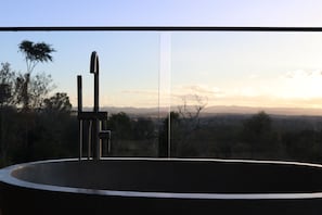 Superior Cabin, Mountain View | Terrace/patio - The Firebreak (Neumgna)