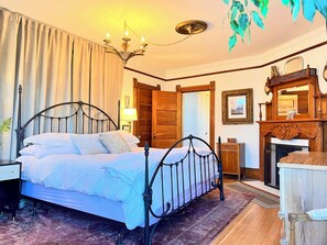 6 soverom, skrivebord, strykejern/-brett og wi-fi