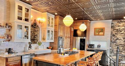 Historic Montana Manor