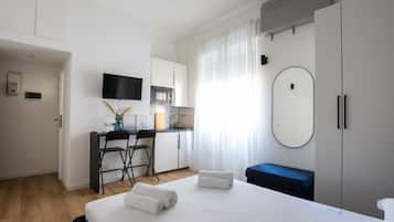 1 camera, Wi-Fi, lenzuola