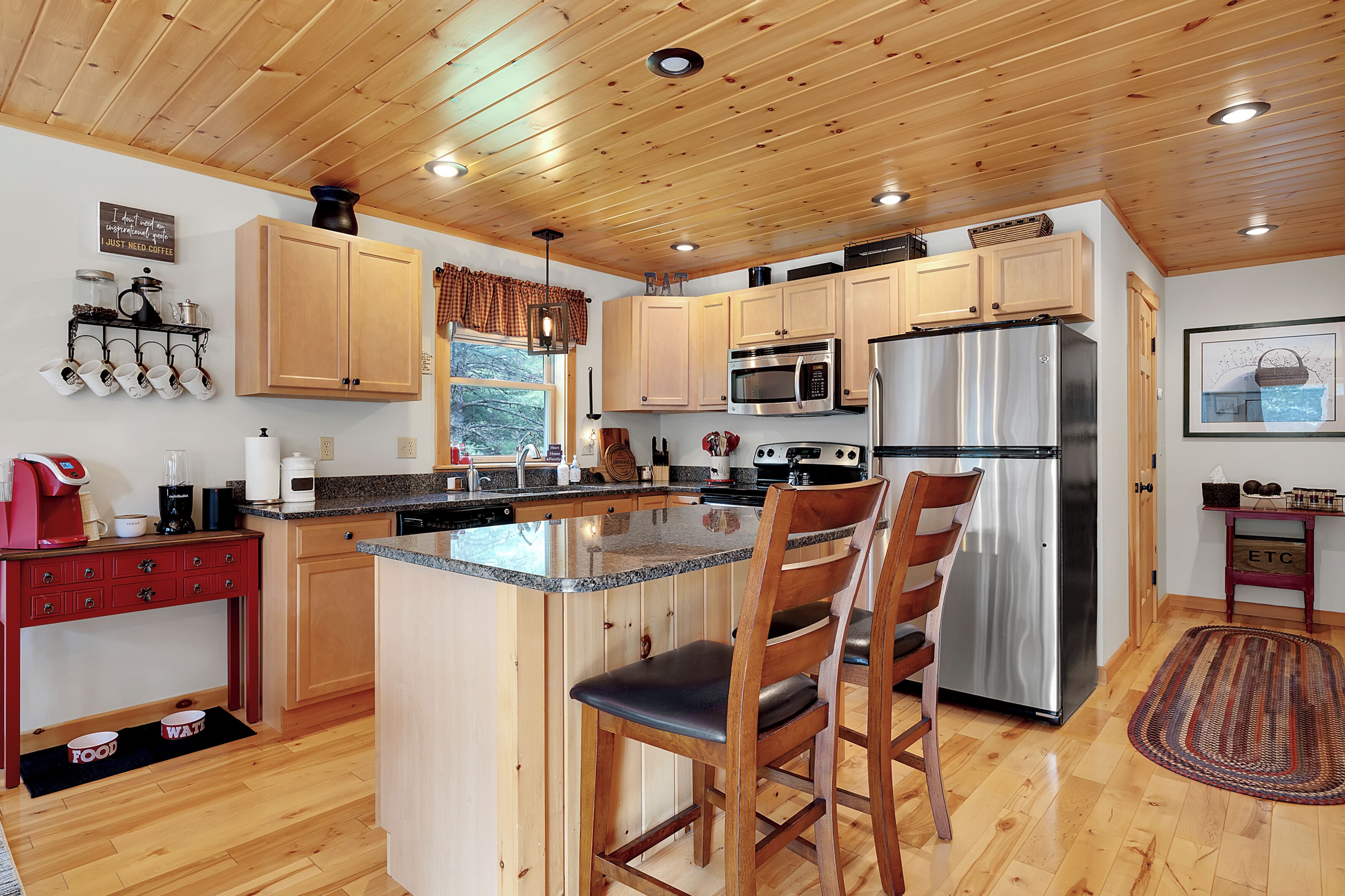 Réfrigérateur, micro-ondes, four, lave-vaisselle