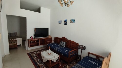 Town house 200 metres from the beach