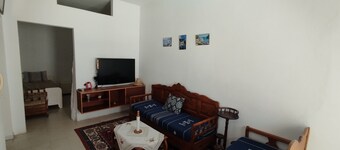 Town house 200 metres from the beach