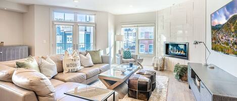 Smart-tv en een open haard