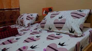 1 bedroom, iron/ironing board, WiFi, bed sheets