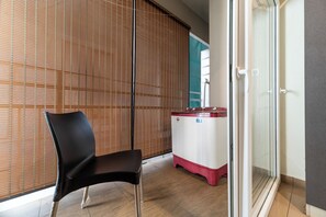 Studio | Balcony - Grace Apart Hotel (Kanayannur)