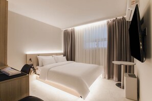 Deluxe kamer (B, Shower) | Een bureau, gratis wifi