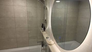 Double Room, 1 Queen Bed, Non Smoking, Private Bathroom | Bathroom | Hair dryer, slippers, towels, soap