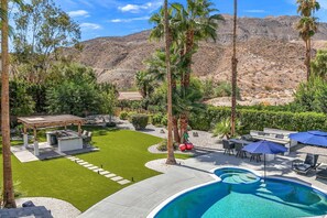 Unclassified image, 4 of 49, button - Magnesia Falls Cove, Newly Remodeled, Large Yard, Pool, Spa, Fire Feature, Mountain Views (Rancho Mirage)