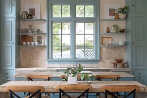 Dining - Historic Suite with Fireplace & Patio (Charlottesville)