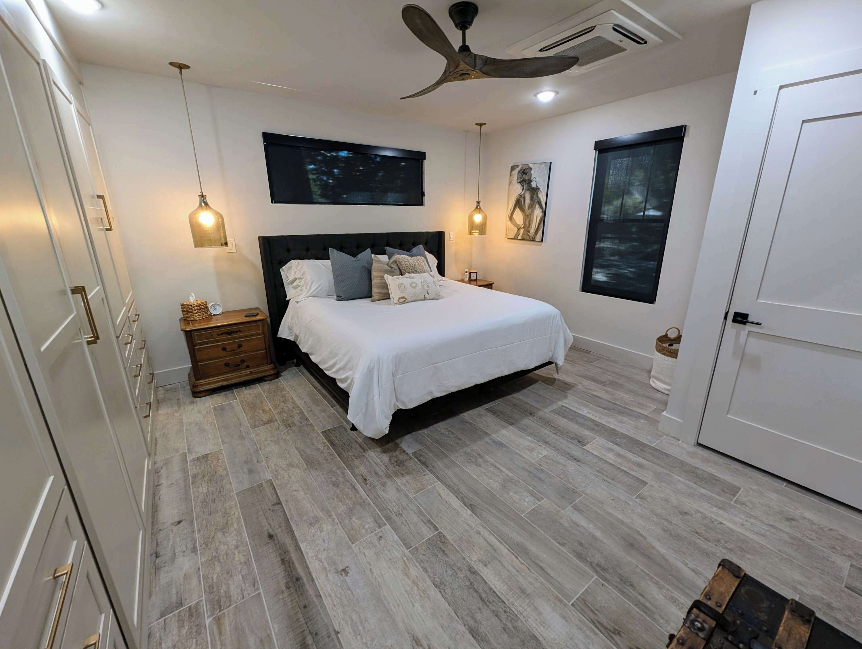 1 chambre, bureau, fer et planche à repasser, Wi-Fi