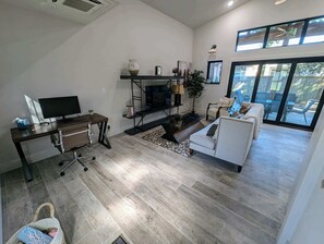 Télévision, espaces bureaux