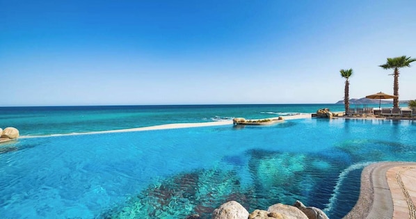 Pool - Luxurious Resort on Beautiful Sandy Beach w/ Lazy River Pool, Spa, & Golfing (Cabo San Lucas)