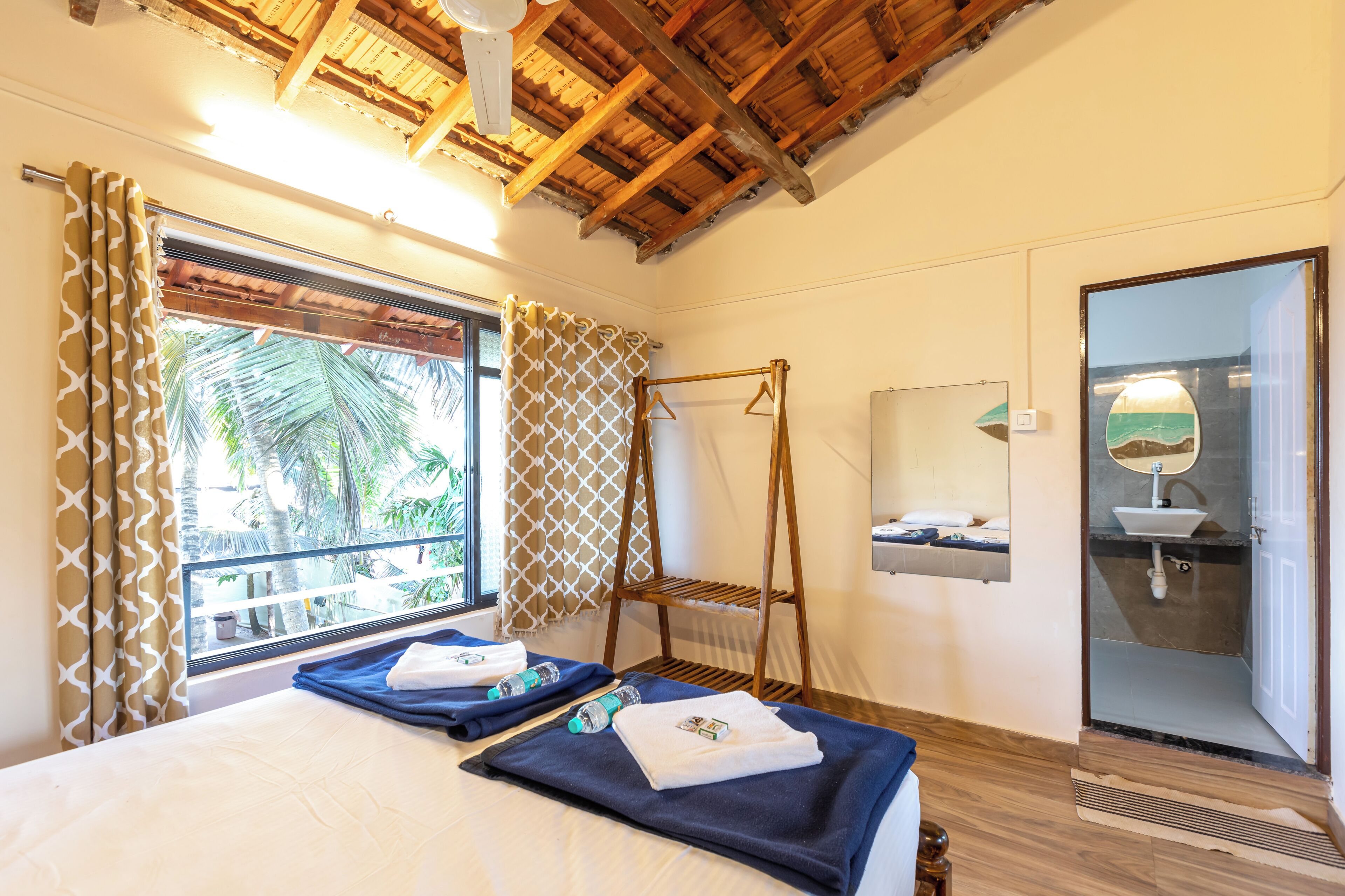 Deluxe Room, Balcony | Memory foam beds, free WiFi