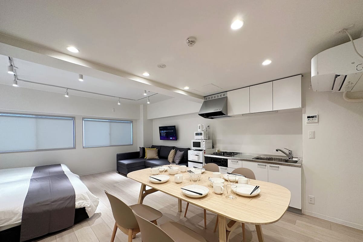 Superior Studio Suite, Balcony | Iron/ironing board, free WiFi