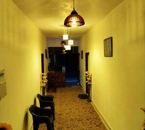 Quầy tiếp tân