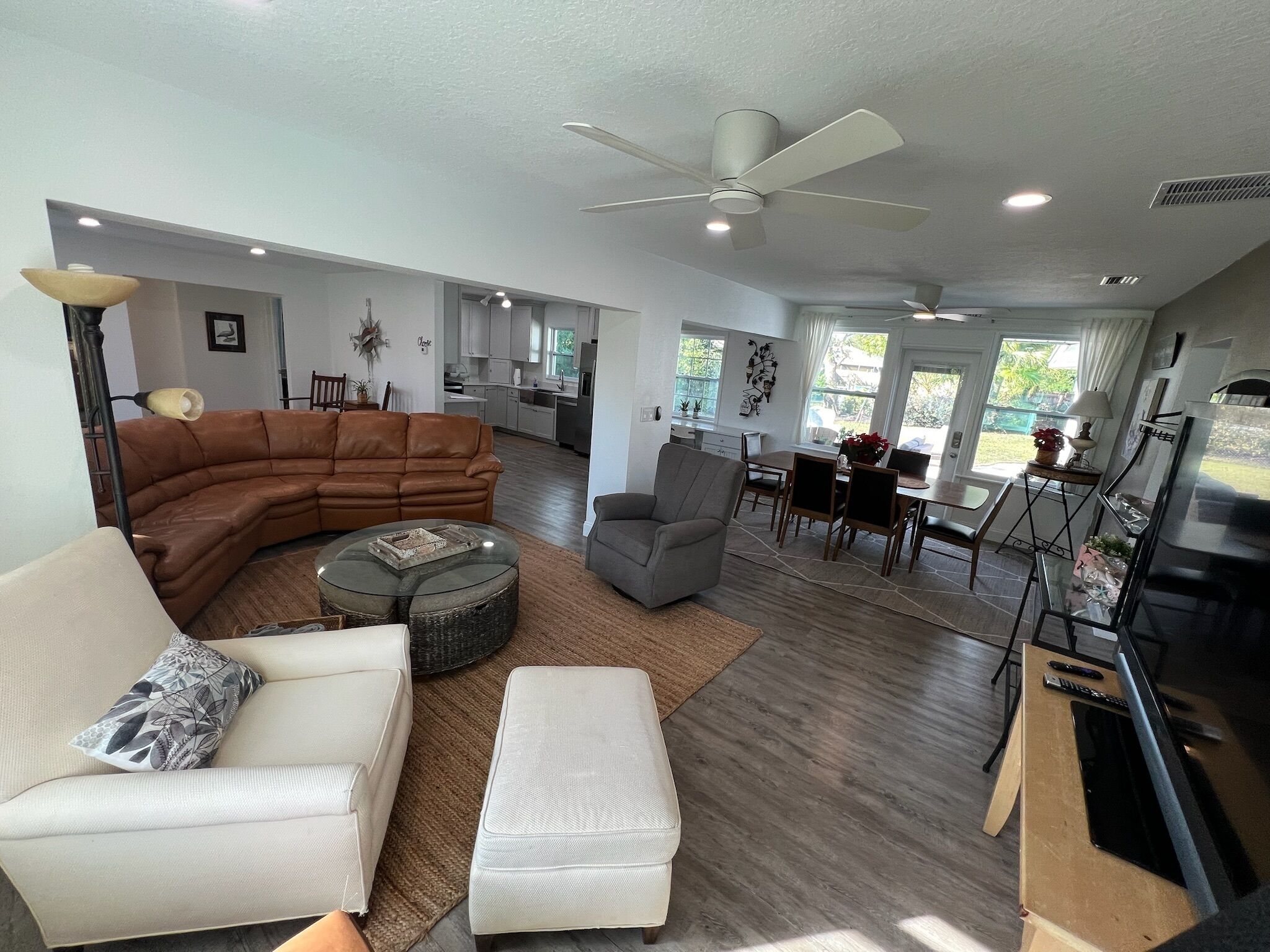 Smart TV, computer monitors, printers