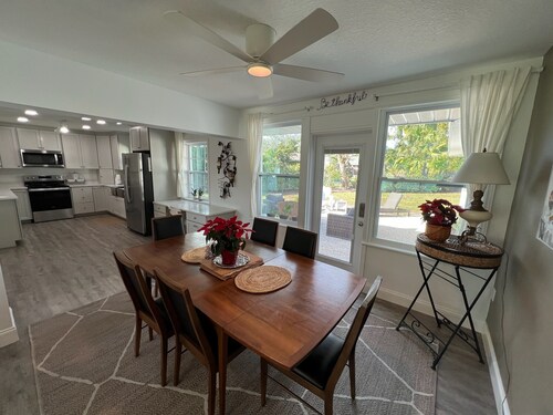 W Bradenton Country Club Estates, 2 bed, 2Bath 7miles to Beaches