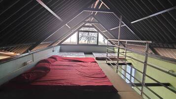 Family Room | Kedap suara dan Wi-Fi gratis