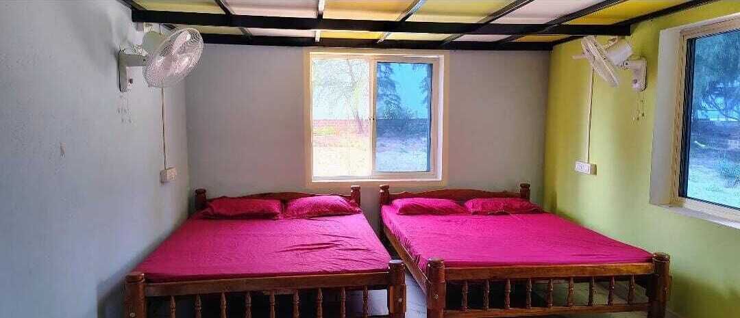 Family Room | Soundproofing, free WiFi