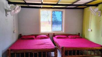 Family Room | Soundproofing, free WiFi