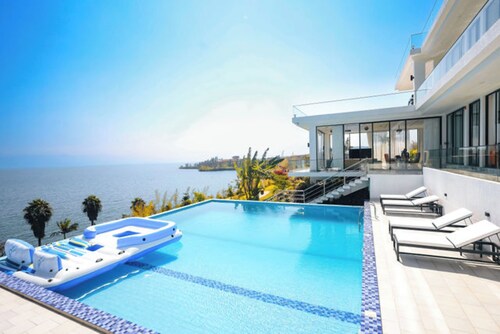 Ever Retreat B&P Beach Villa