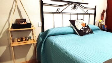 2 habitaciones, tabla de planchar con plancha, cuna de viaje y wifi