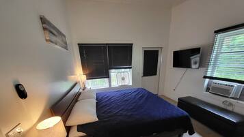 2 slaapkamers, een strijkplank/strijkijzer, gratis wifi, beddengoed