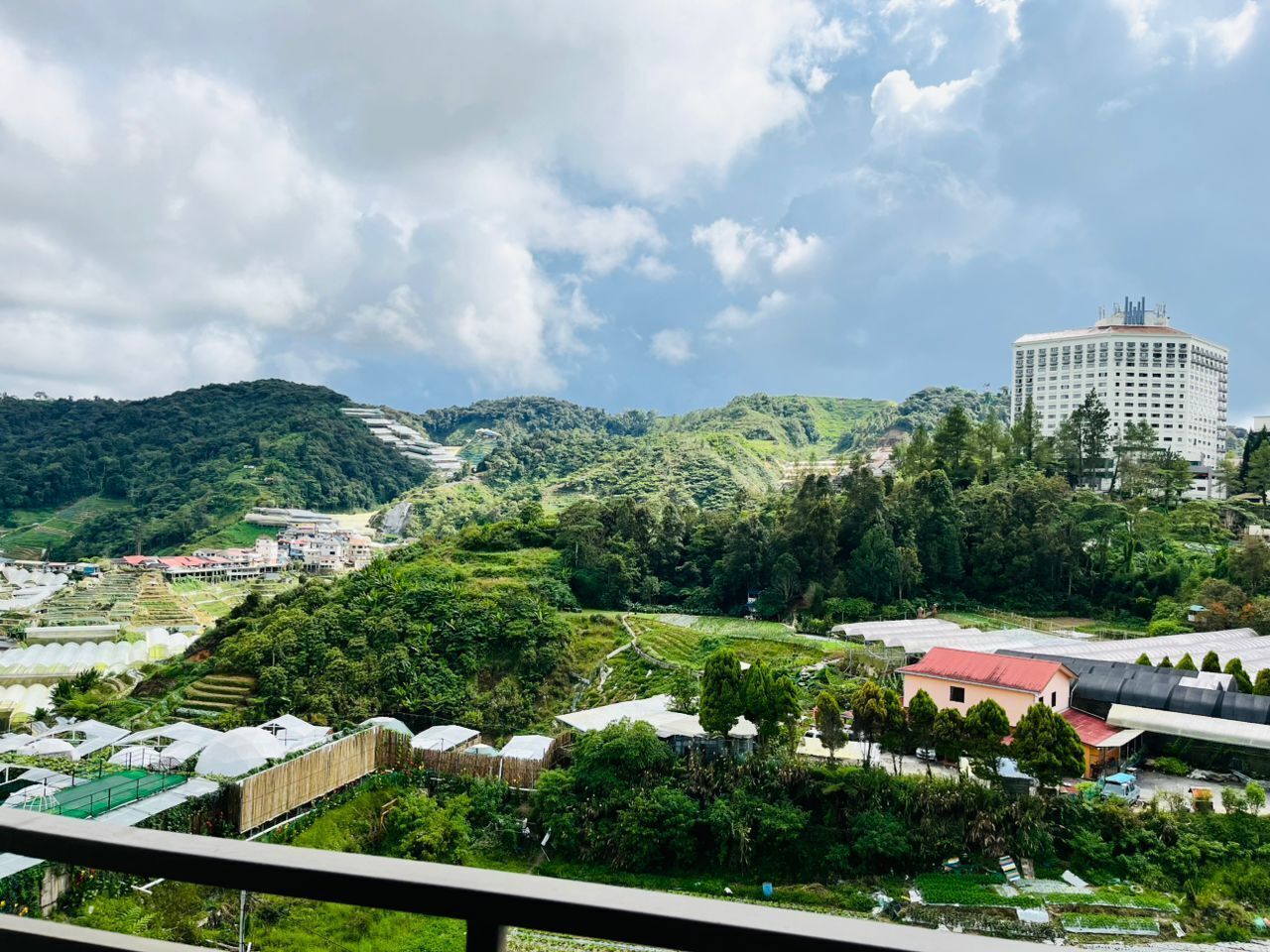 Luxury Apartment, Mountain View | View from room