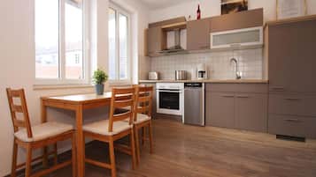 House | Private kitchen | Electric kettle, toaster