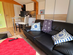 Bungalow | Living area - Neuer Luxurioser Bungalow, Rauberkuhle, Koserow (Koserow)