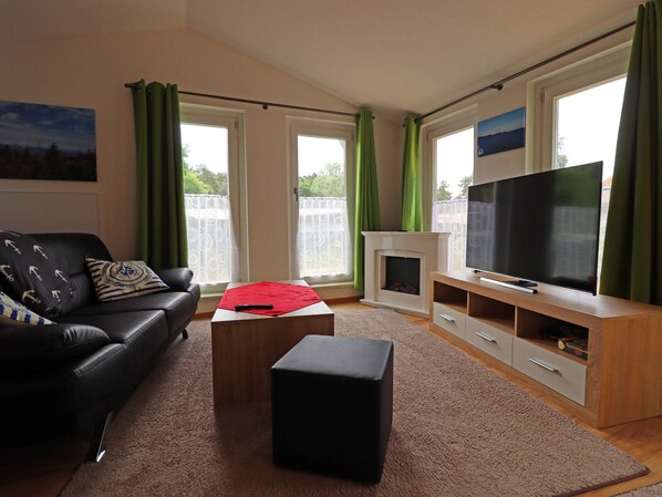 Bungalow | Living area - Neuer Luxurioser Bungalow, Rauberkuhle, Koserow (Koserow)