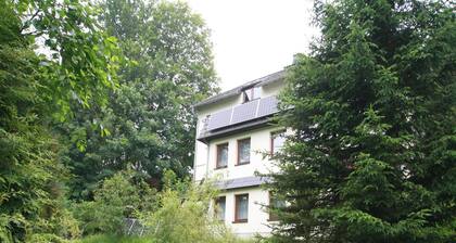 Schone Ferienwohnung mit Terrasse, Altenberg