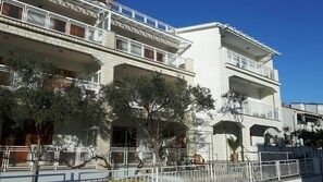 Apartment | Bahagian luar