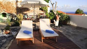 Apartemen | Kolam renang | Kolam renang indoor dan kolam renang outdoor