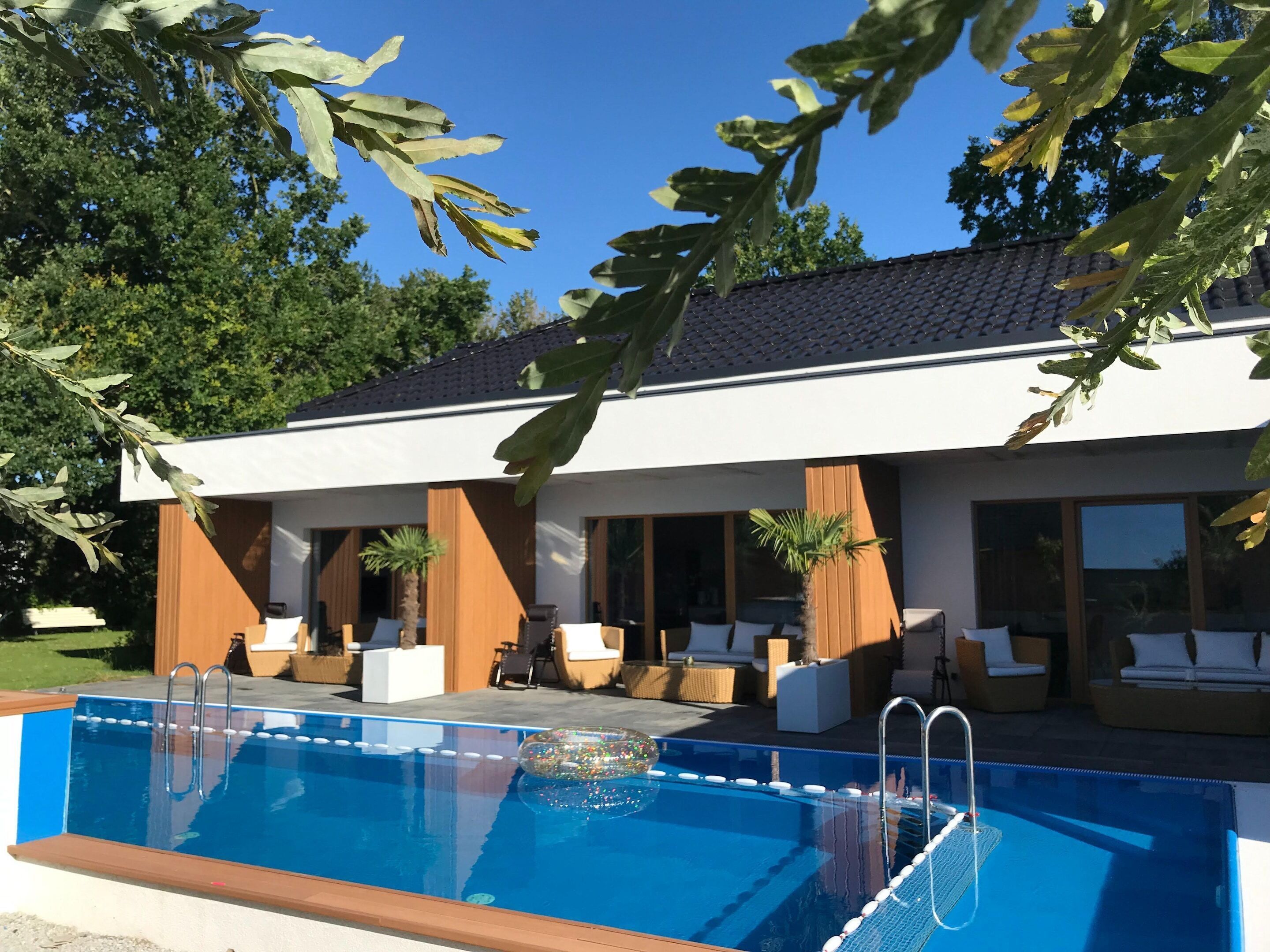 House | Pool | Indoor pool, outdoor pool
