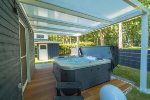 House | Balcony - Ferienhaus Seewind mit Sauna am Dummer See (Dümmer)