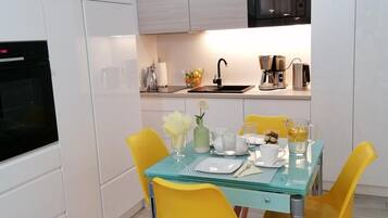 Apartment | Dining