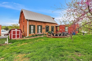 Room, 1 Bedroom | Exterior - America Room 1 Bedroom by Main Street Bed & Breakfast (Glasgow)